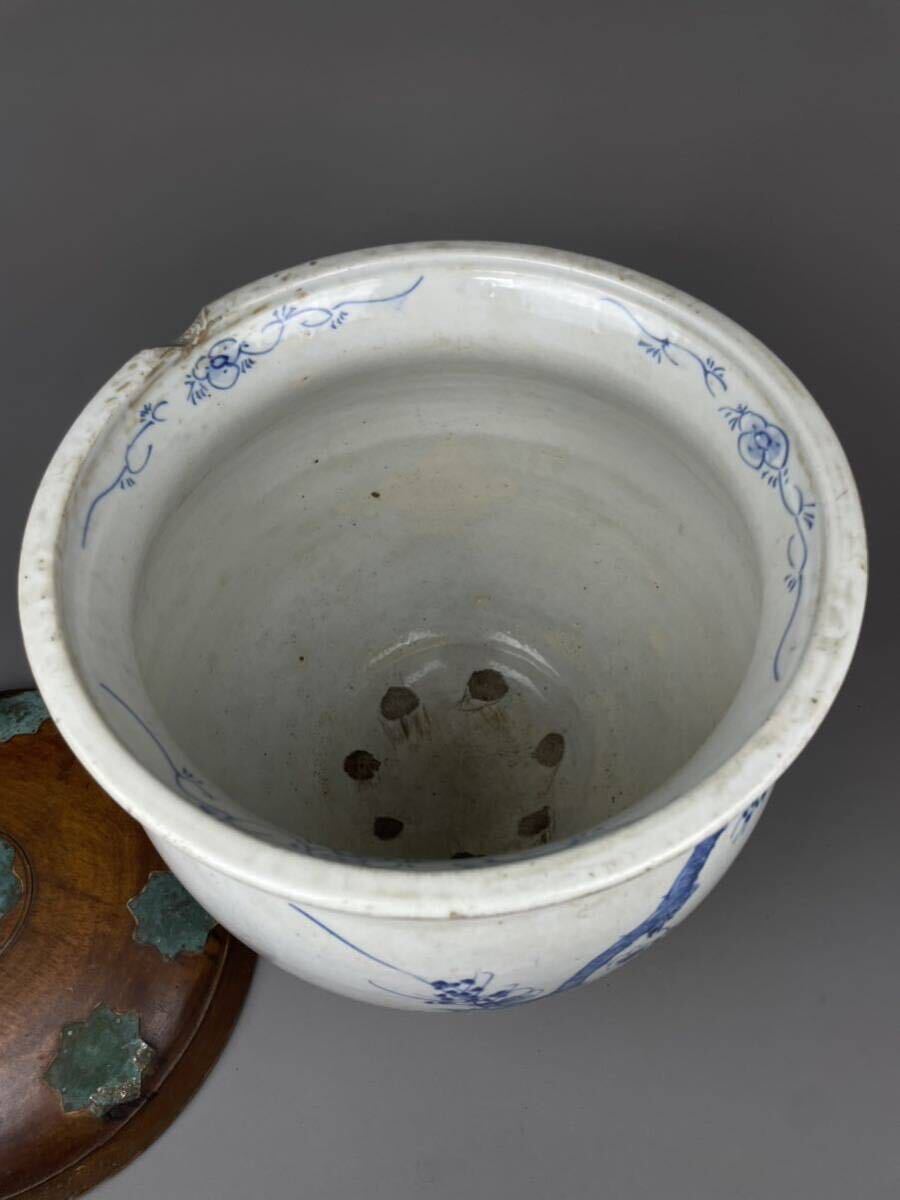 古伊万里 甕 木製蓋 染付 水瓶 水甕 蓋付壺 蓋物 草花文 水鉢 本 古伊万里 甕 木製蓋 染付 水瓶 水甕 蓋付壺 蓋物 草花文 水鉢 本