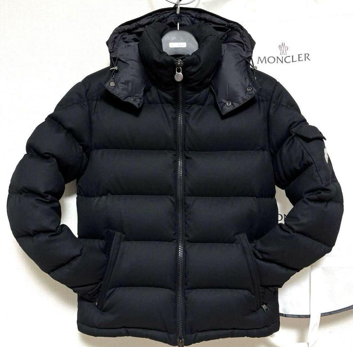 極美品】国内正規品 MONCLER モンクレール モンジュネーブル 極美品】国内正規品 MONCLER モンクレール モンジュネーブル