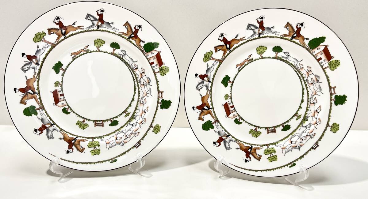 蘇さ(HY783)　洋食器　WEDGWOOD ウェッジウッド　ハンティングシーン　プレート　2枚　中古品　100サイズ