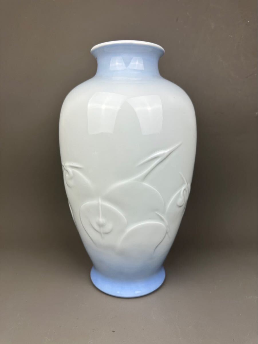 宮内庁御用達 深川製磁 浮き彫り 水鳥文 花瓶 37.5cm オールド深川モールド 陽刻鶴紋 美術品 有田焼 花器 生け花 花入れ 飾り壺