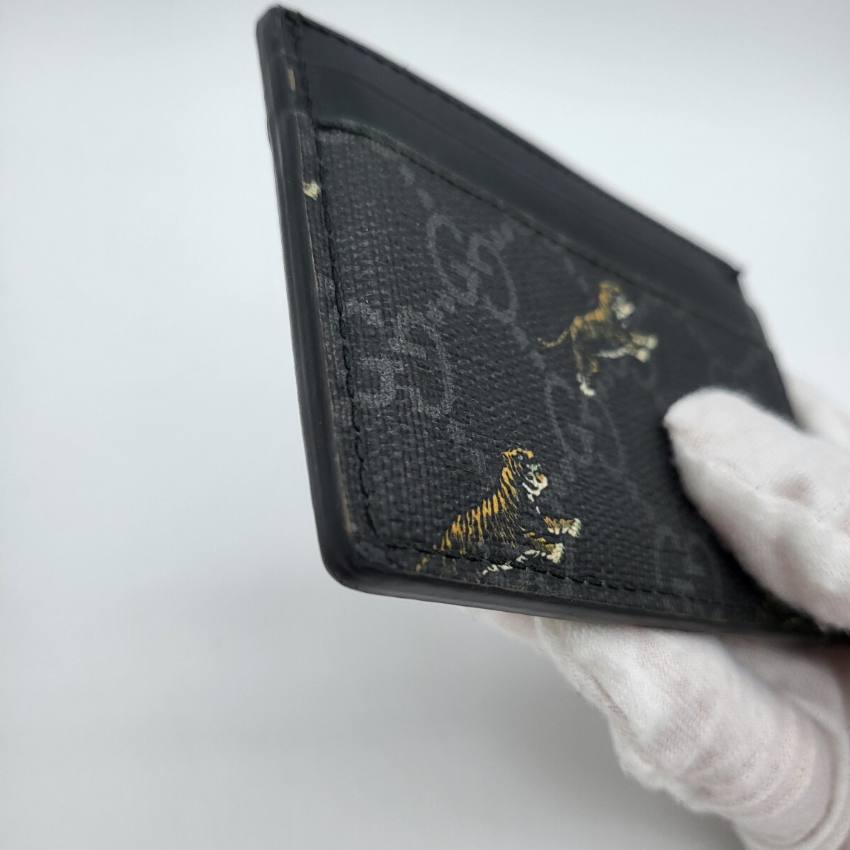 GUCCI グッチ 定期入れ カードケース タイガー 虎 ブラック GG GUCCI グッチ 定期入れ カードケース タイガー 虎 ブラック GG