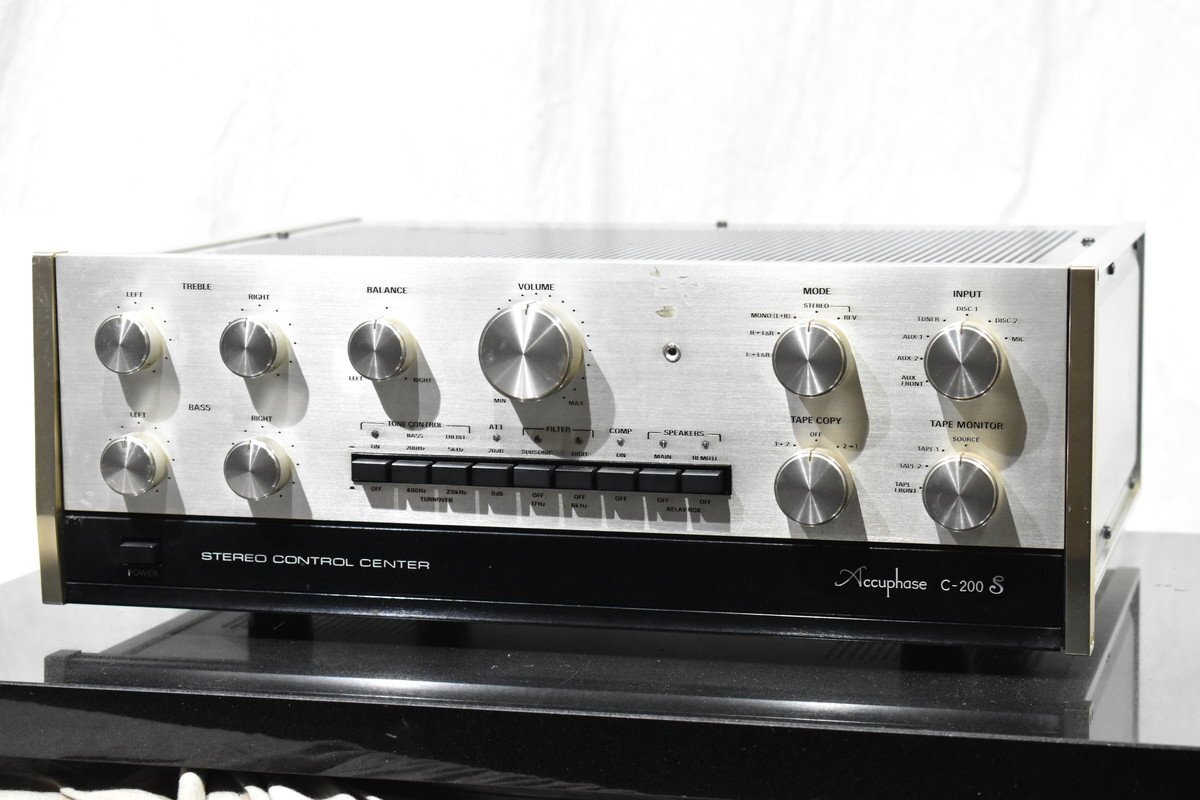 □ Accuphase アキュフェーズ C-200S プリアンプ 中古 現状品 □ Accuphase アキュフェーズ C-200S プリアンプ 中古 現状品