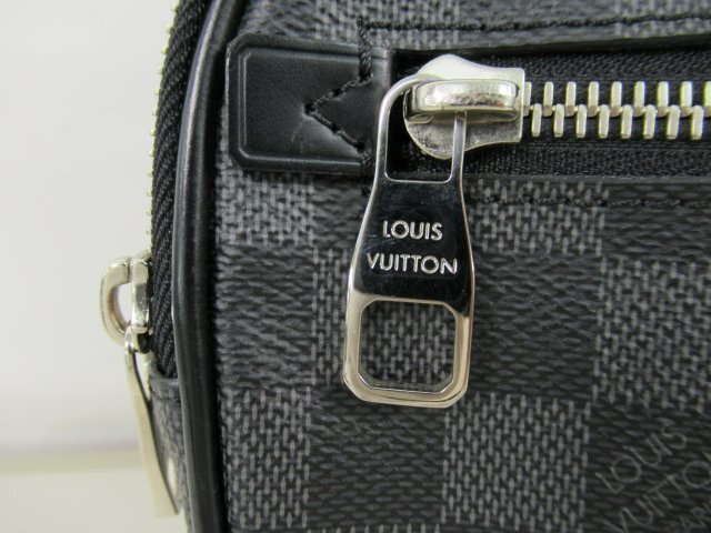 【ルイヴィトン】LOUIS VUITTON ダミエグラフィット アンプレール ボディバッグ ウエストポーチ ショルダーバッグ 極美品