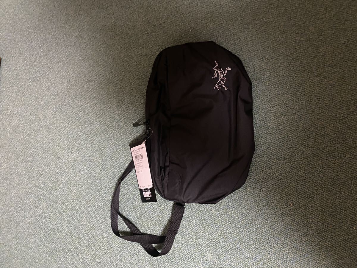 自身正規店購入品　アークテリクス　ヒリアド６　ワンショルダーバッグ ARC'TERYX