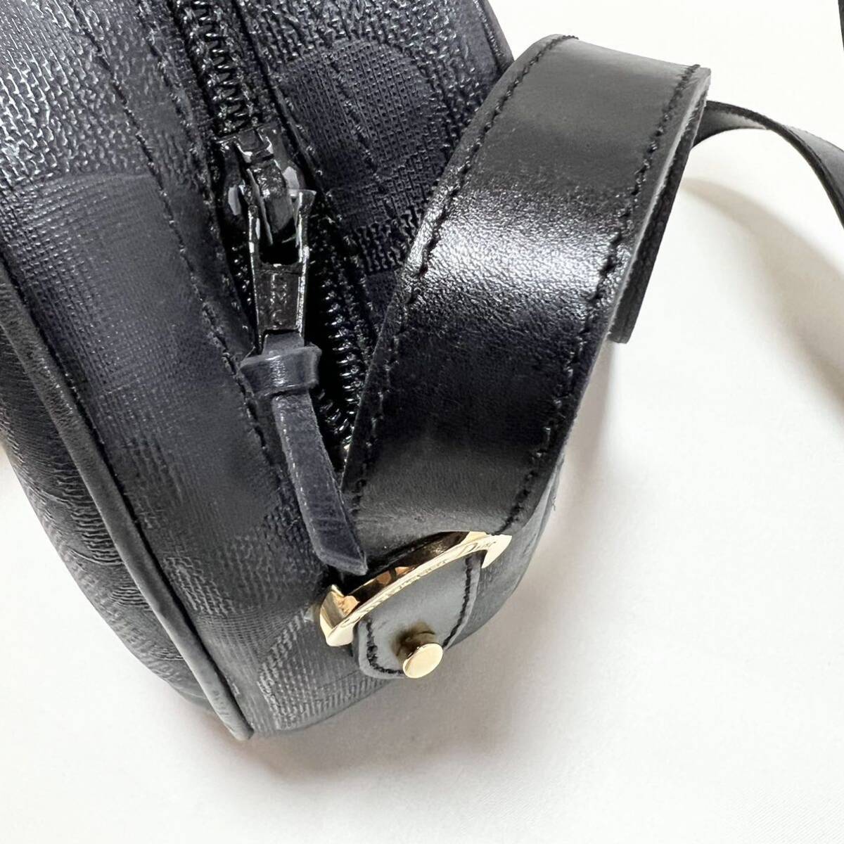 Christian Dior クリスチャンディオール ブラック ショルダー Christian Dior クリスチャンディオール ブラック ショルダー