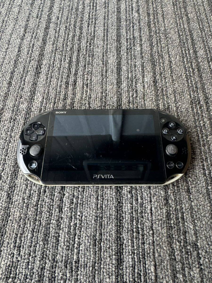 PS VITA 本体 PCH-2000 ジャンク PS VITA 本体 PCH-2000 ジャンク