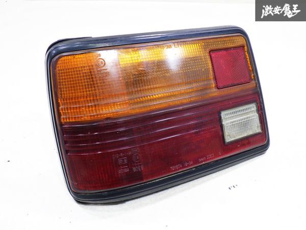 【破損無！】 TOYOTA トヨタ 純正 KP61 スターレット 後期 左 左側 助手席 テールライト ランプ レンズ IKI 7159 即納 在庫有 棚