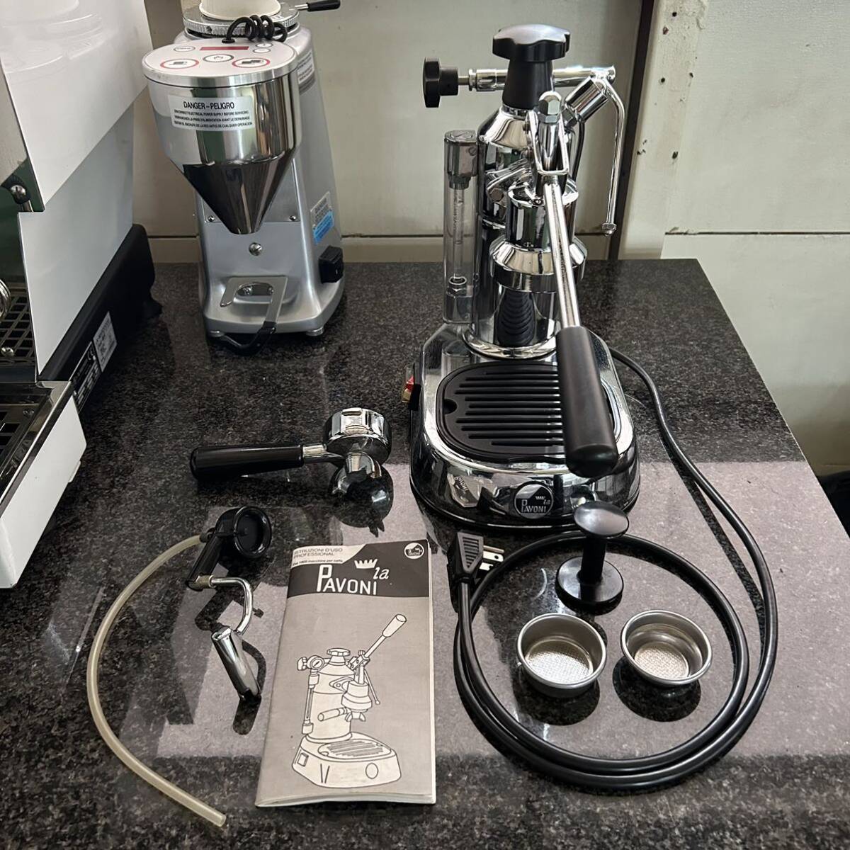 pavoni パボーニ ユーロピッコラ エスプレッソマシン pavoni パボーニ ユーロピッコラ エスプレッソマシン
