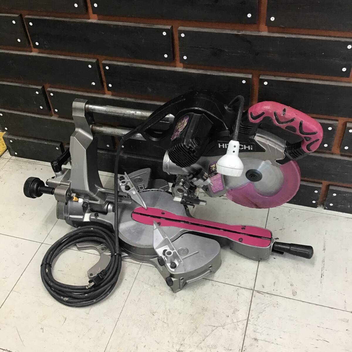 【中古品】ハイコーキ/HIKOKI ※旧:日立工機 卓上スライド丸のこ C7RSHC ■送料無料・代引き・店頭受取対応■