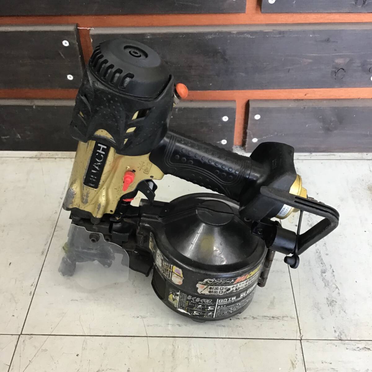 【中古品】 ハイコーキ/HIKOKI 高圧エア釘打ち機・NV65HMC ■送料無料・代引き・店頭受取対応■