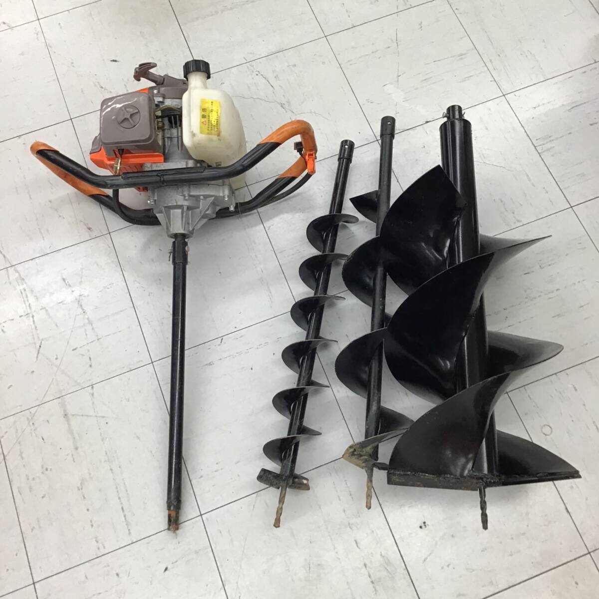 【現状品】 メーカー不明 2サイクルエンジンオーガー・型番不明 ■送料無料・代引き・店頭受取対応■