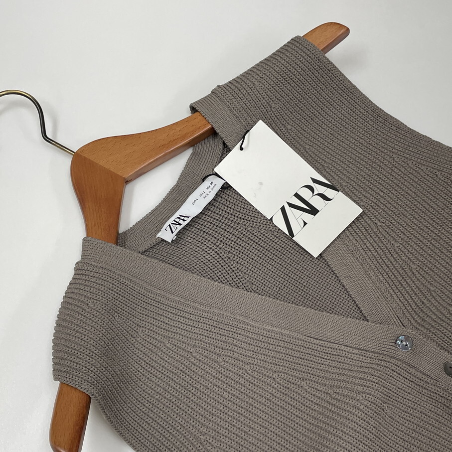 ZARA（ベスト/ジレ）のフリマアイテム一覧
