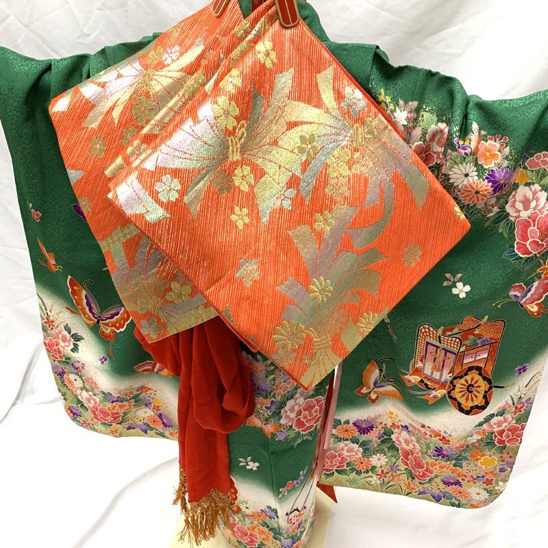409ag1□七五三 七歳 女児 着物&袋帯&長襦袢 金彩 御所車 蝶□美品 409ag1□七五三 七歳 女児 着物&袋帯&長襦袢 金彩 御所車 蝶□美