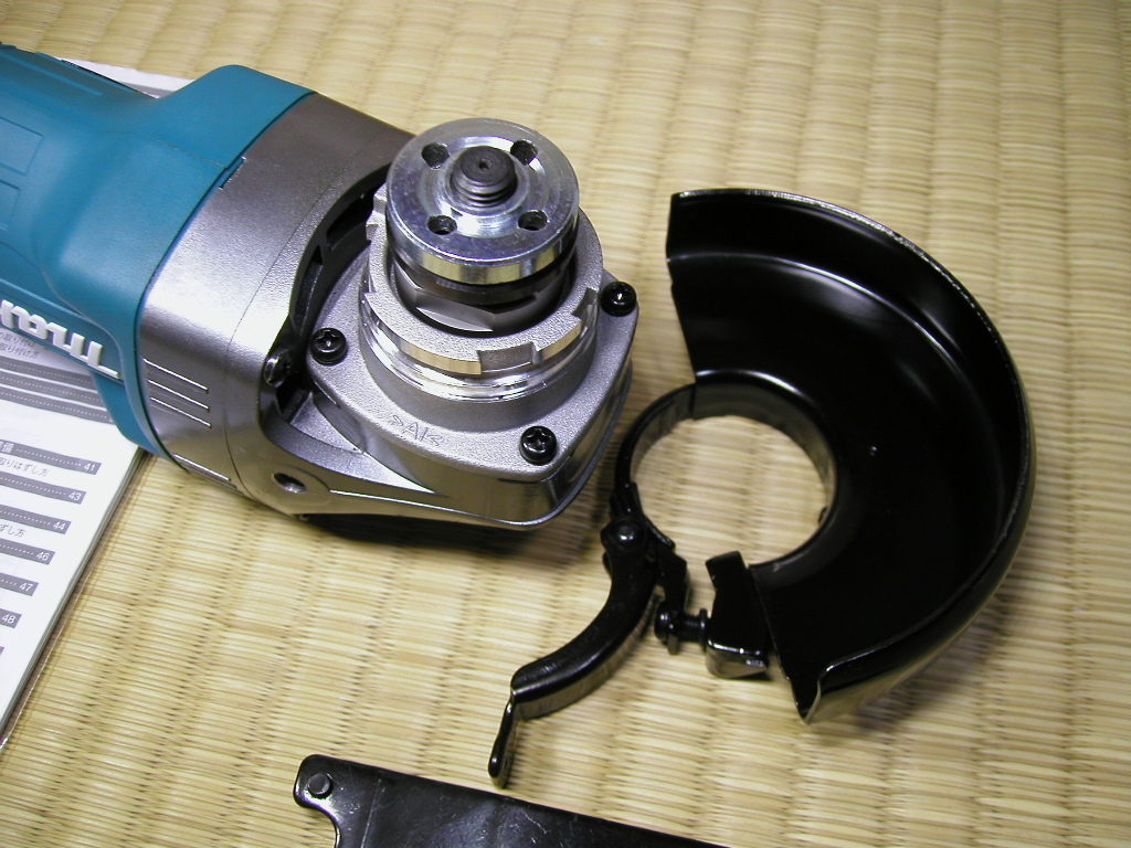 全国送込 展示未使用 GA001G 40Vmax マキタ ディスクグラインダ 全国送込 展示未使用 GA001G 40Vmax マキタ ディスクグラインダ