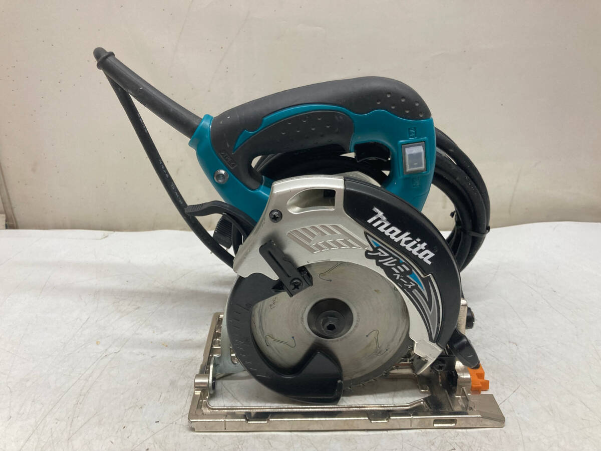 中古品】☆makita(マキタ) 125㎜電気マルノコ アルミベース 5230 中古品】☆makita(マキタ) 125㎜電気マルノコ アルミベース 5230
