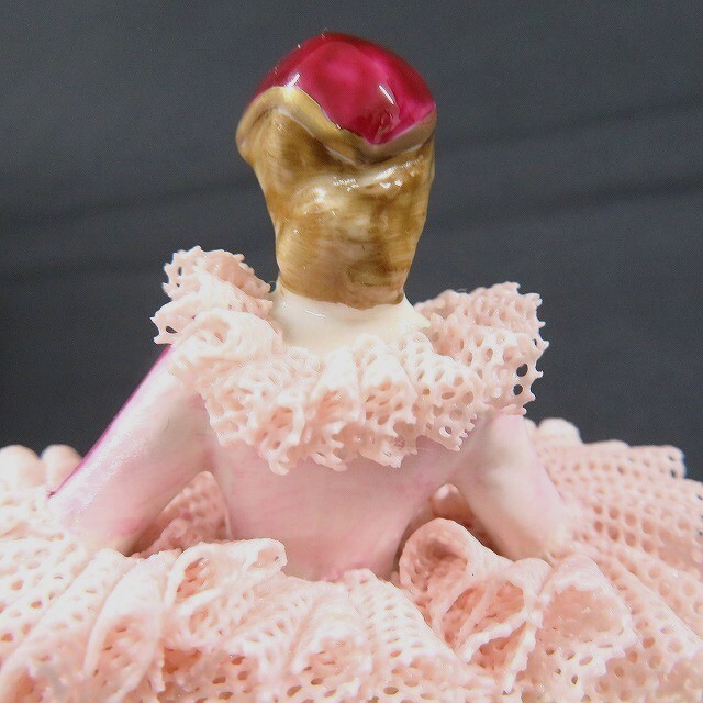 dresden ドレスデン　置物　フィギュリン　欠けあり