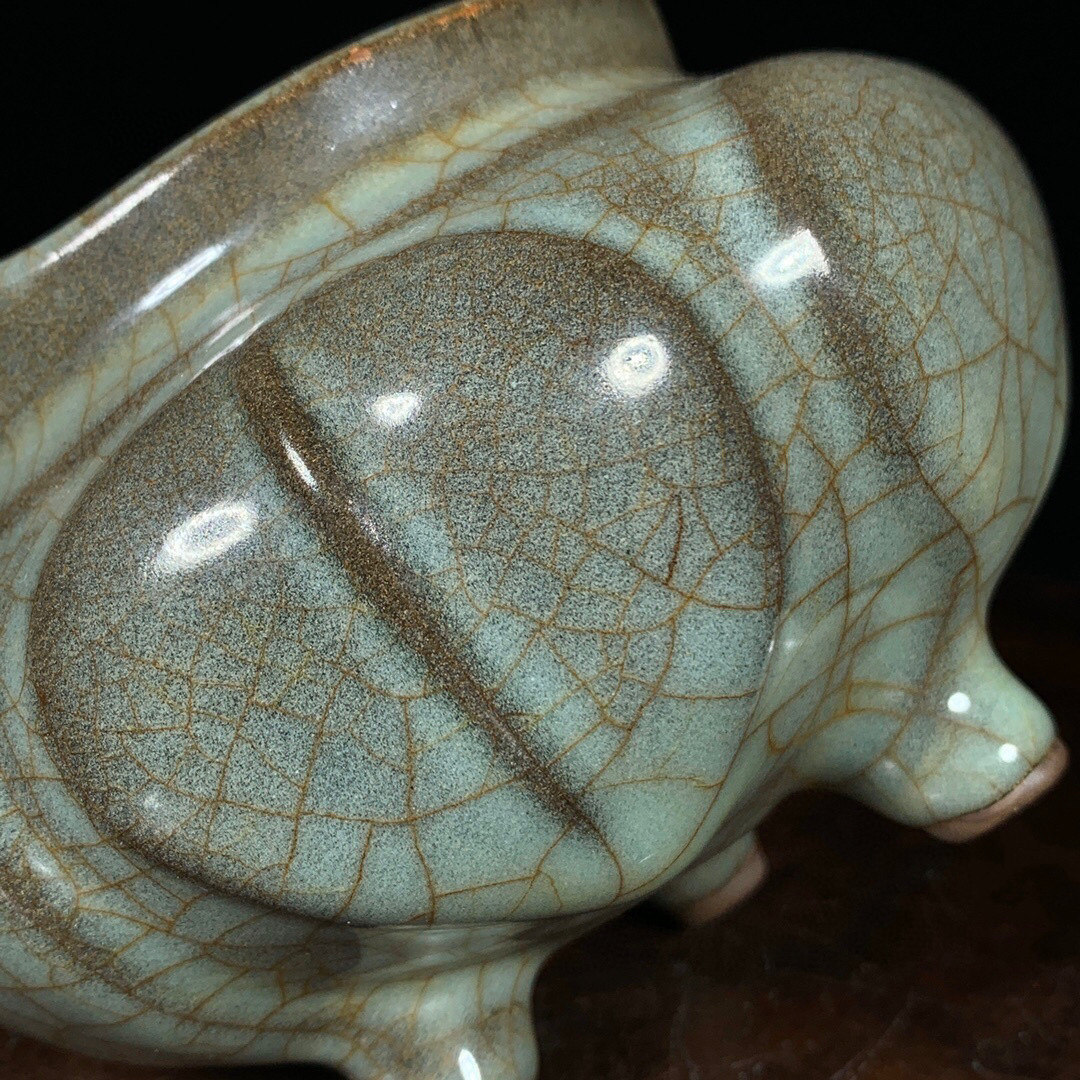 古寶奇蔵】宋・古陶瓷品・官窯・雙耳・三足熏香炉・置物・賞物 古寶奇蔵】宋・古陶瓷品・官窯・雙耳・三足熏香炉・置物・賞物