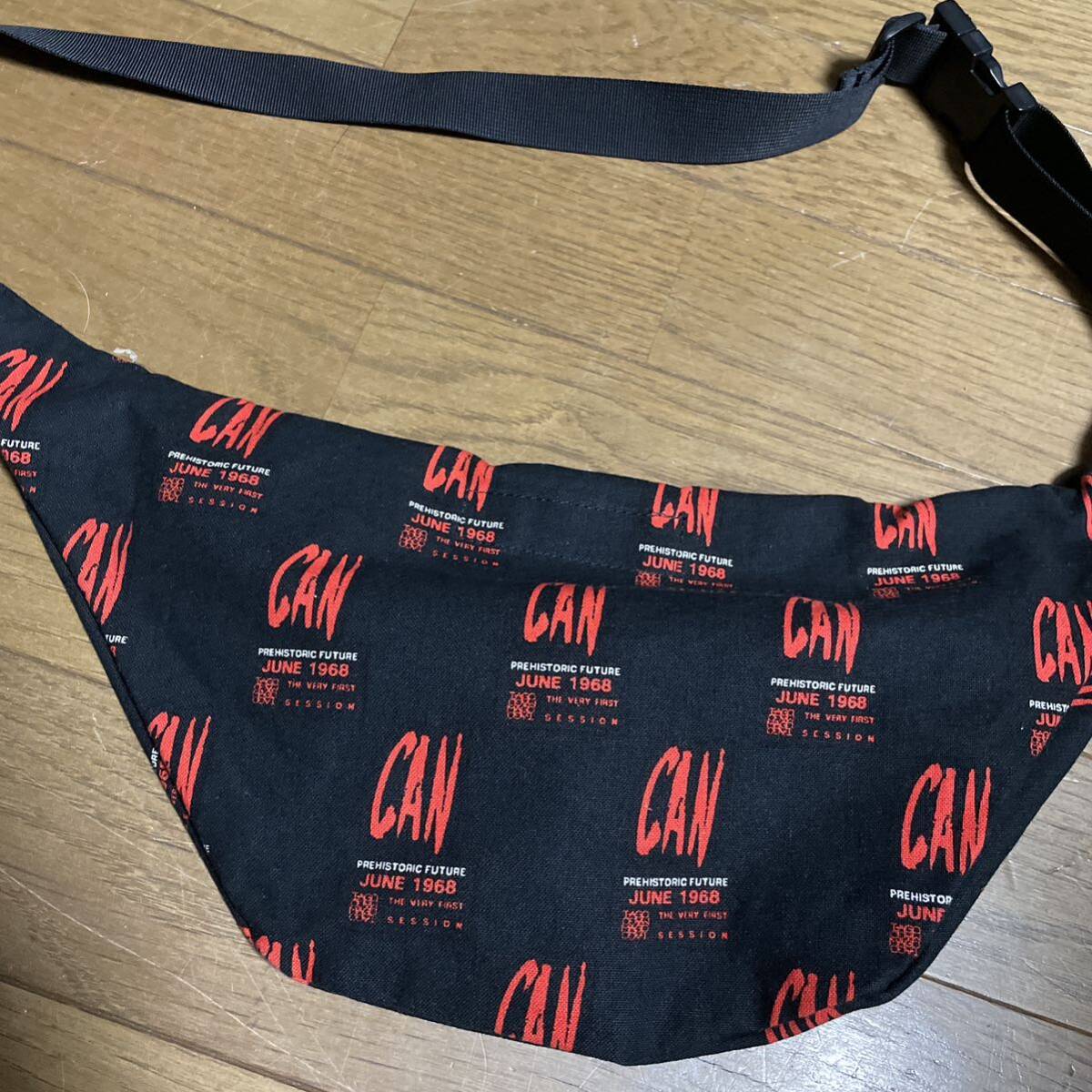 美品 undercover T期 バッグ CAN ウエストバッグ ウエストポーチ 美品 undercover T期 バッグ CAN ウエストバッグ ウエストポーチ