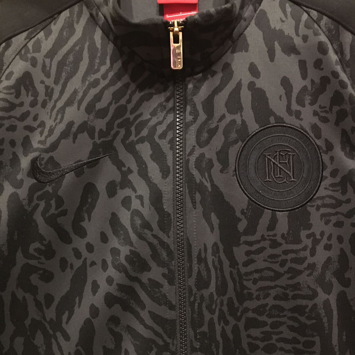 NIKE ナイキ ジャージ トラックトップ トラックジャケット 豹柄 NIKE ナイキ ジャージ トラックトップ トラックジャケット 豹柄
