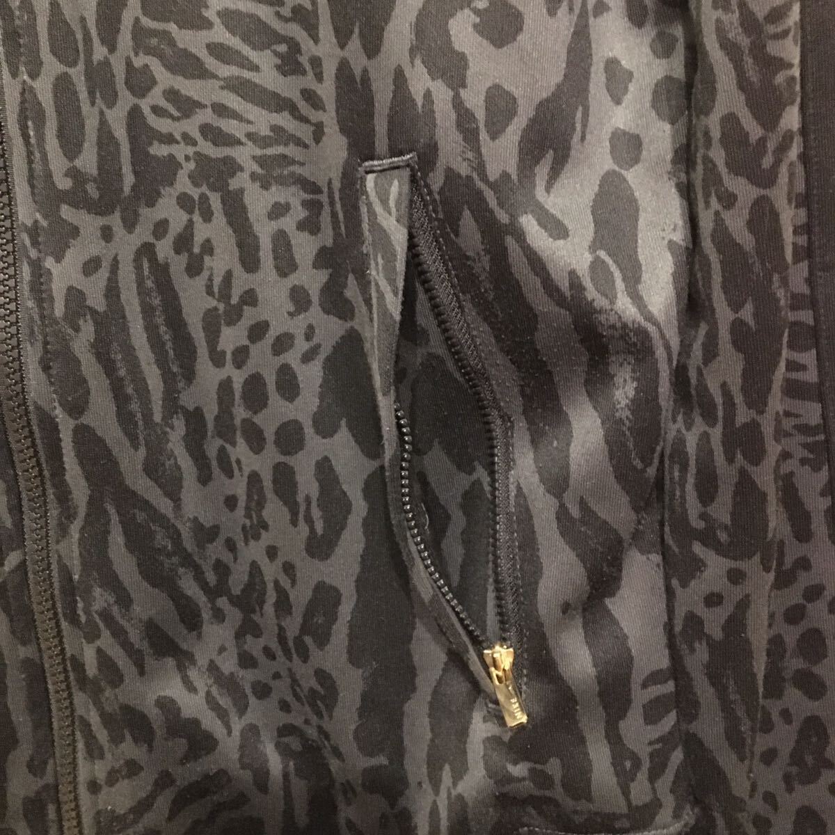 NIKE ナイキ ジャージ トラックトップ トラックジャケット 豹柄 NIKE ナイキ ジャージ トラックトップ トラックジャケット 豹柄