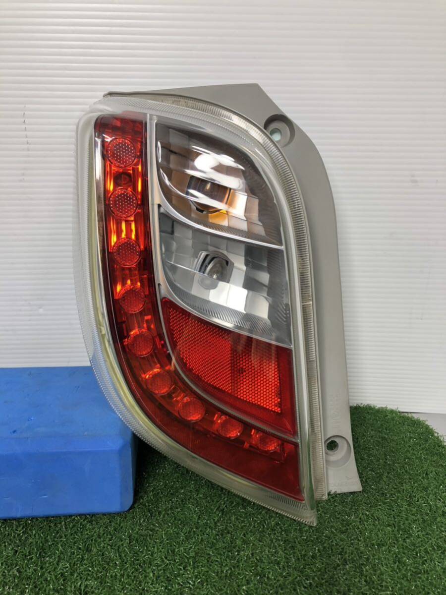 ダイハツ　LA300S ミライース 左 テールランプ トーカイデンソー　20511 LED点灯確認済み　