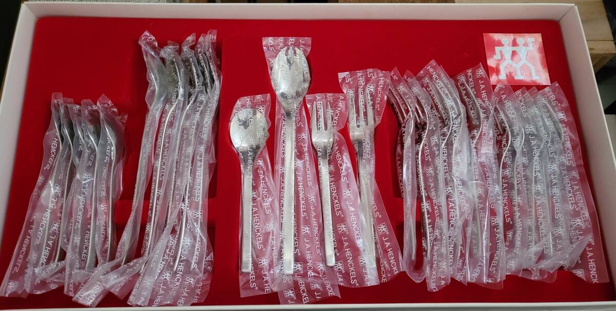 ヘンケルス ゾーリンゲン カトラリーセット 長期保管品 ZWILLING ヘンケルス ゾーリンゲン カトラリーセット 長期保管品 ZWILLING