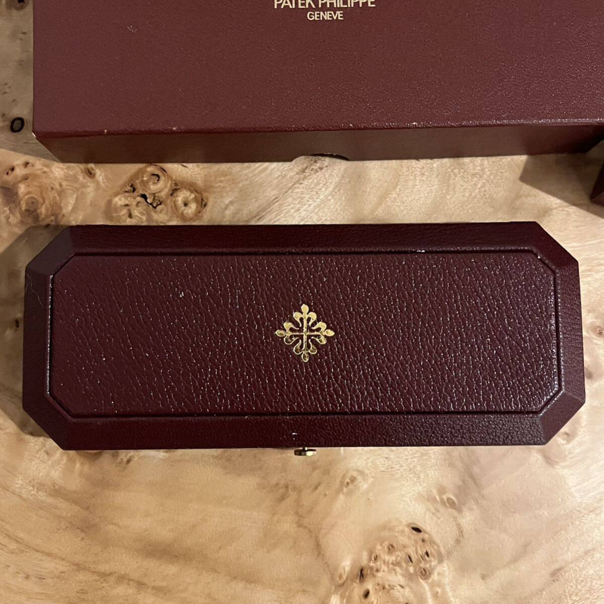 送料無料 PATEK PHILIPPE パテックフィリップ 付属品 時計 内箱 送料無料 PATEK PHILIPPE パテックフィリップ 付属品 時計 内箱