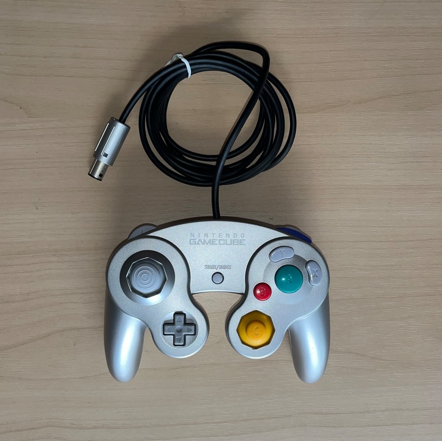 任天堂 ゲームキューブ本体 + ゲームボーイプレーヤー 任天堂 ゲームキューブ本体 + ゲームボーイプレーヤー