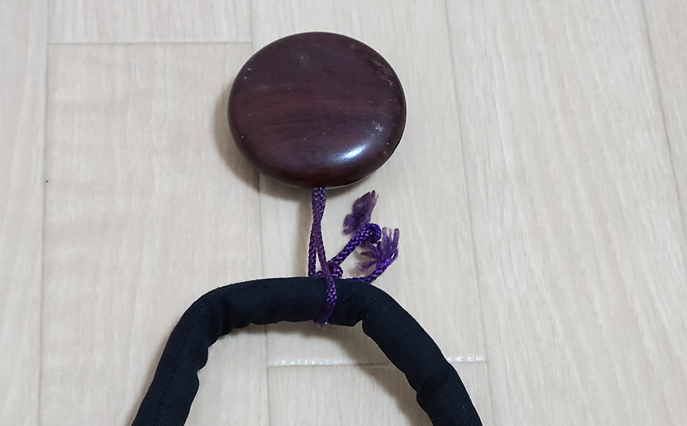 05 仏具 塗香入れ 僧侶 小物 僧侶仏教仏具法衣袈裟装束制服恩衣 05 仏具 塗香入れ 僧侶 小物 僧侶仏教仏具法衣袈裟装束制服恩衣