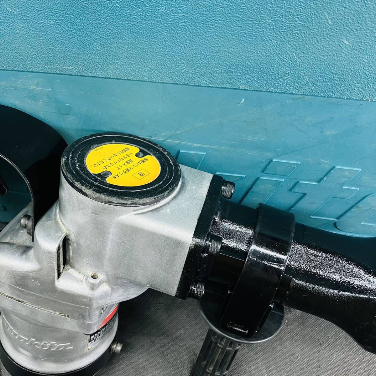 makita マキタ 100V 電動ハンマ 六角シャンク21mm HM1201 中古美 makita マキタ 100V 電動ハンマ 六角シャンク21mm HM1201 中古美