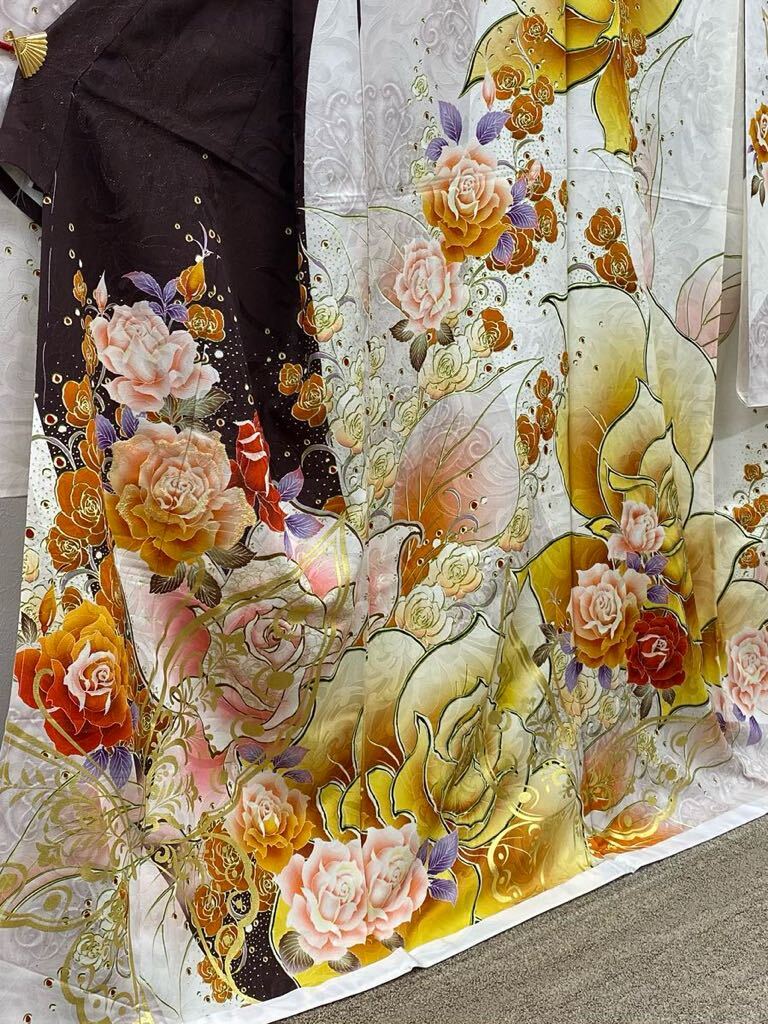 振袖 仮絵羽 ラメ刺繍 金彩 銀通し 紋意匠 正絹 未仕立て品 八掛付き 振袖 仮絵羽 ラメ刺繍 銀通し 正絹 未仕立て品 八掛付き