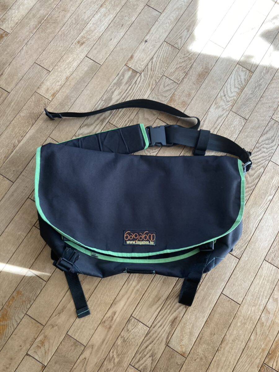 BAGABOO standard messenger bagbagab- black × green messenger bag 