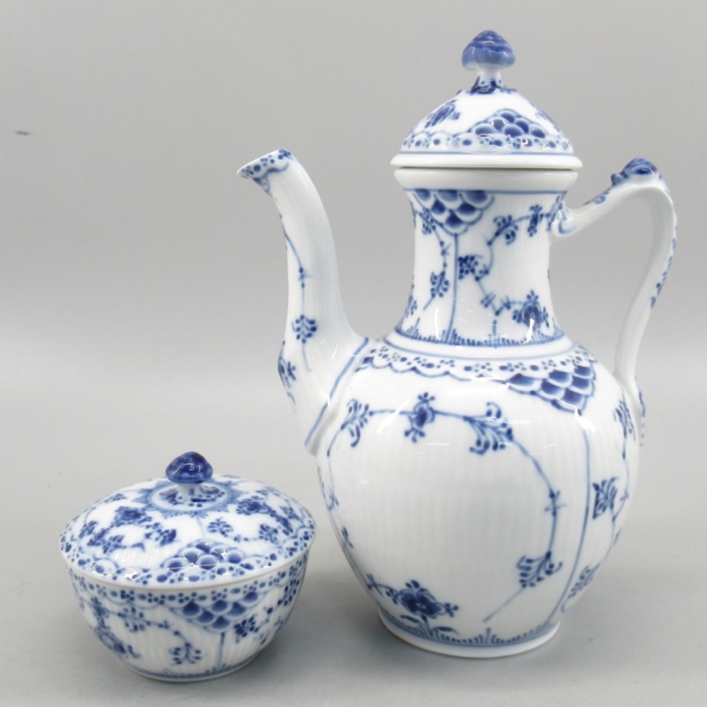 1円〜 Royal Copenhagen ロイヤルコペンハーゲン ブルーフルーテッド ハーフレース コーヒーポット/シュガー 2点 37-3086701【O商品】