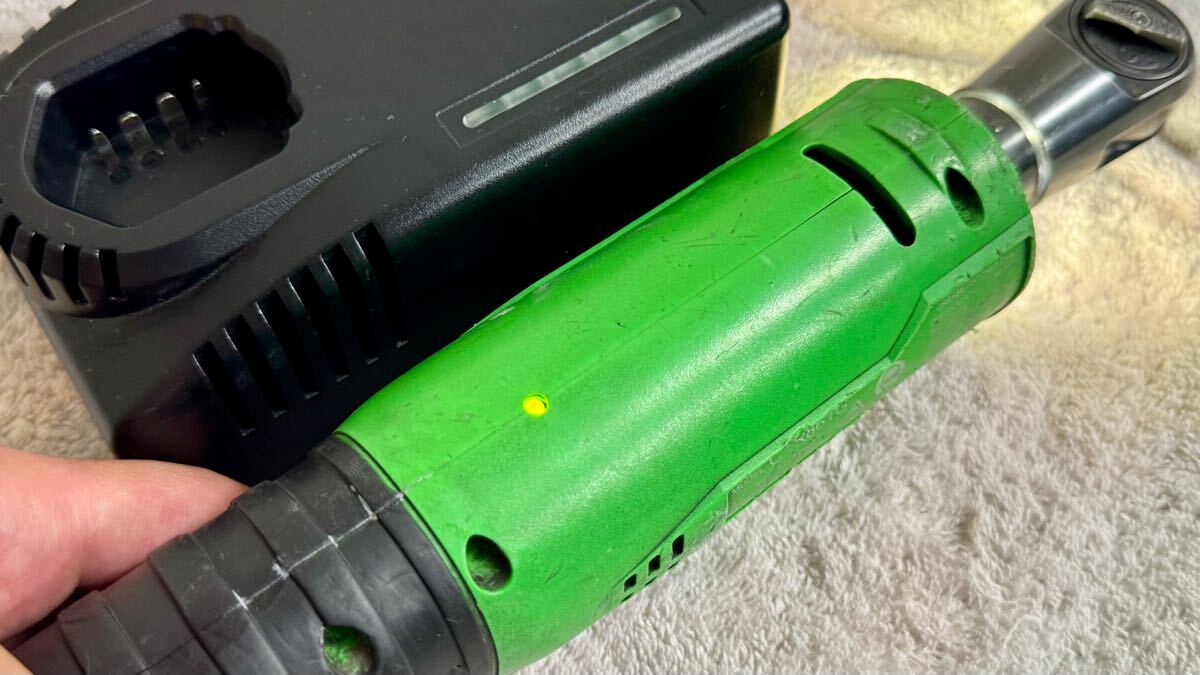 スナップオン Snap-on 3/8 充電式ラチェット バッテリー 充電器 スナップオン Snap-on 3/8 充電式ラチェット バッテリー 充電器