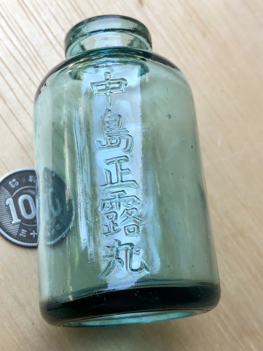 レトロ瓶 エンボス 中島正露丸 ガラス瓶 ボトルディギング レトロ瓶 エンボス 中島正露丸 ガラス瓶 ボトルディギング
