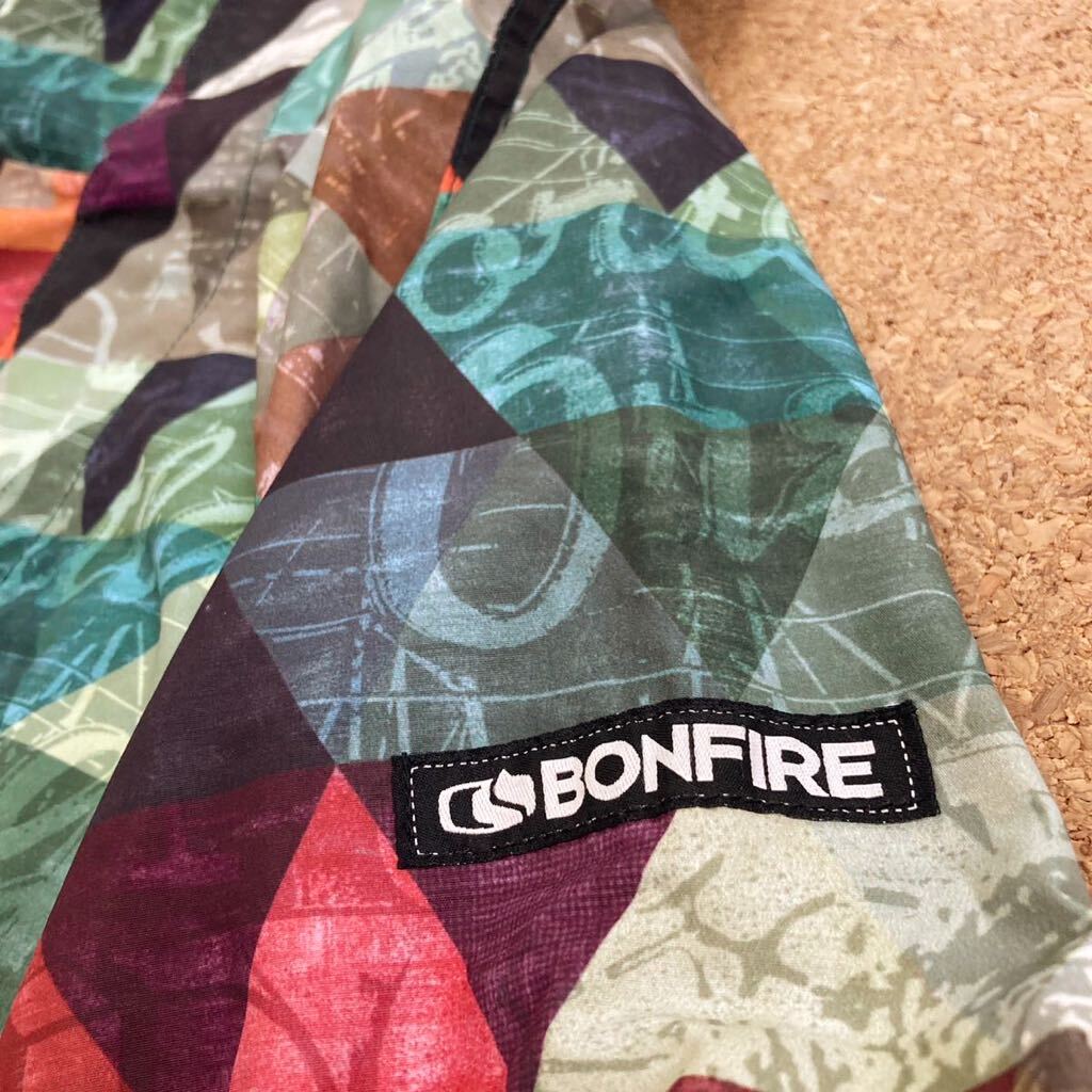 美品】ボンファイア BONFIRE スノボジャケット スノボ 美品】ボンファイア BONFIRE スノボジャケット スノボ