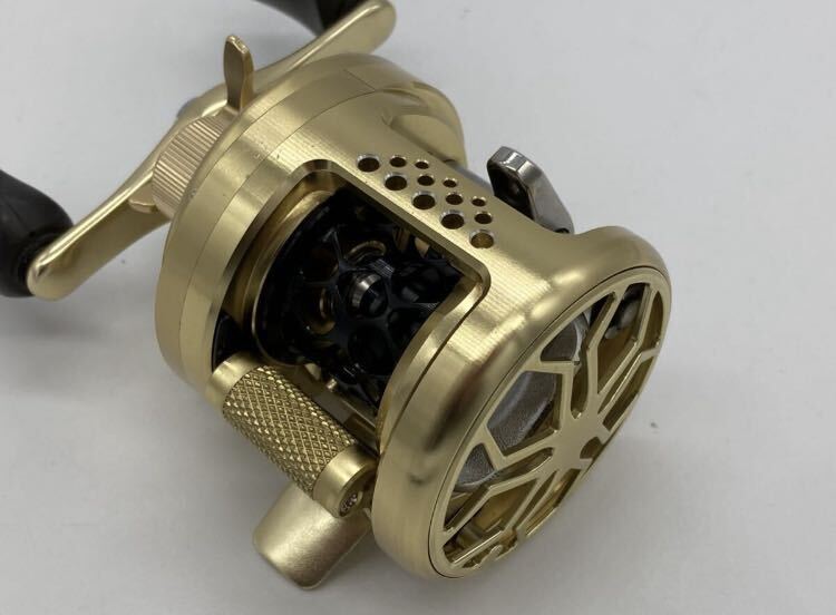 在庫ラスト1 新品 シマノ カルカッタ コンクエスト50 51 50s 51s 在庫ラスト1 新品 シマノ カルカッタ コンクエスト50 51 50s 51s