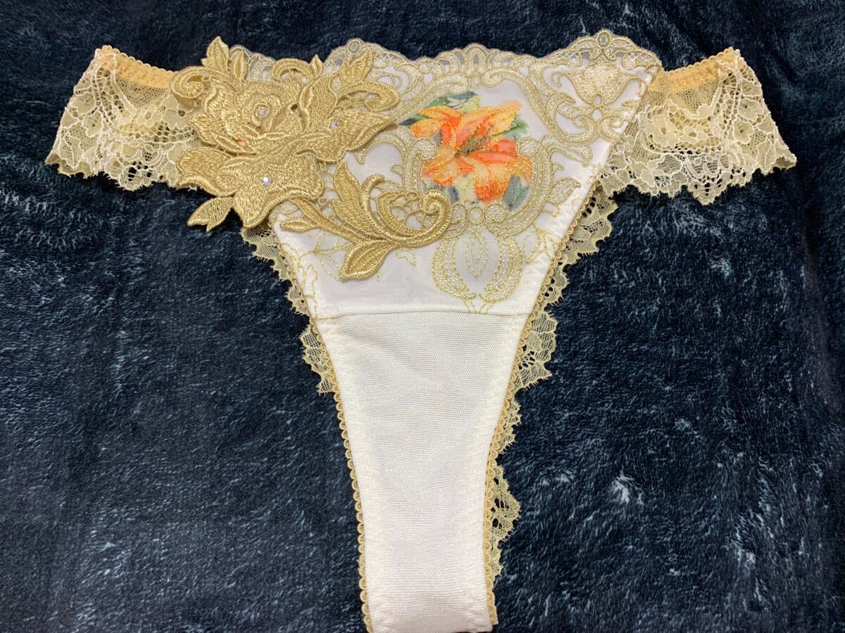 Wacoal ワコール サルート Tバック ショーツ 82グループ salute ソング Lサイズ ルネッサンス ジョジョの奇妙な冒険