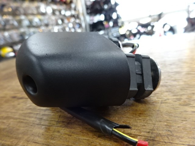 ▼ZRX1200ダエグ？ 純正ナンバー燈