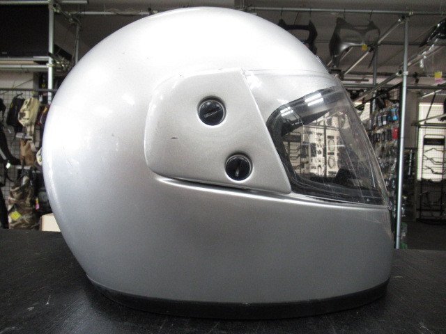 メーカー不明のヘルメット サイズ不明▼ニンジャ250.YZF-R25.MT-07.MT-09.ニンジャ1000.CB400SF.NC750X乗りに！