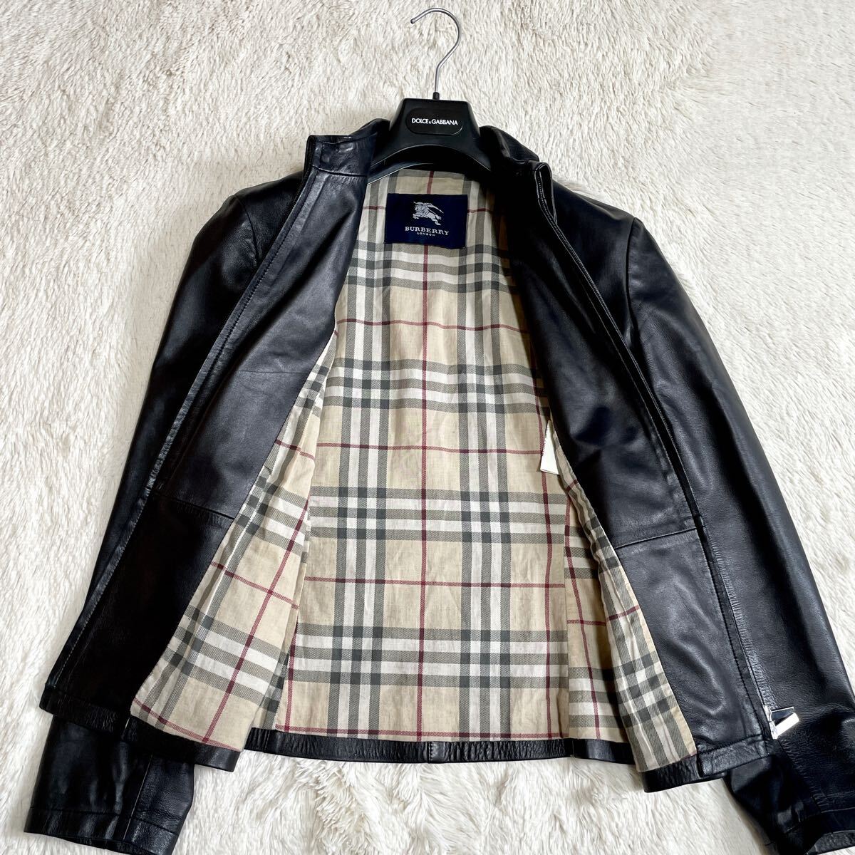美品 BURBERRY 比翼バーバリー ノバチェック シングル レザー 美品 BURBERRY 比翼バーバリー ノバチェック シングル レザー