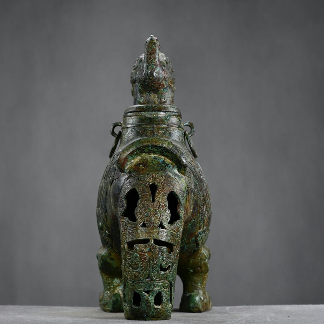 明・古銅彫・景泰藍七宝嵌・獣紋炉』極細工・骨董品・古賞物 明・古銅彫・景泰藍七宝嵌・獣紋炉』極細工・骨董品・古賞物
