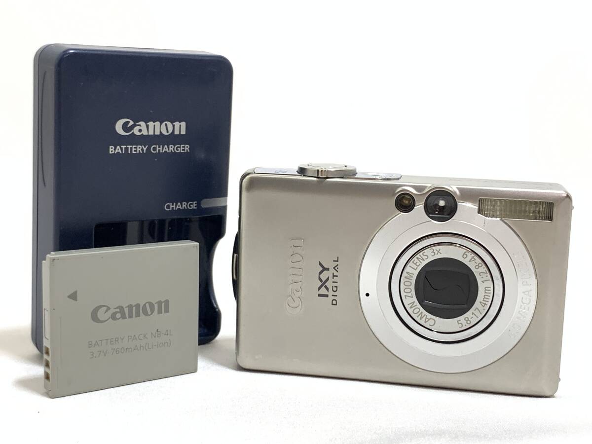 Canon iVIS HF M32 ビデオカメラ スノーシルバー 中古 Y5850357 Canon iVIS HF M32 ビデオカメラ スノーシルバー 中古 Y5850357