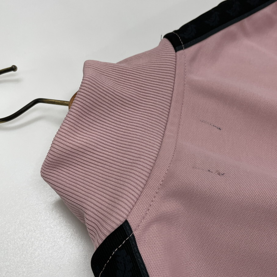 FRED PERRY ピンク×ブラック クロップドトラックジャケット FRED PERRY ピンク×ブラック クロップドトラックジャケット