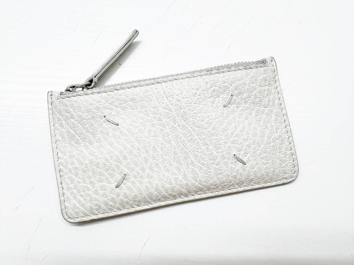 良好品 Maison Margiela メゾンマルジェラ 4ステッチ フラグメントケース カードホルダー ライトグレー S56UI0143P4455H9677