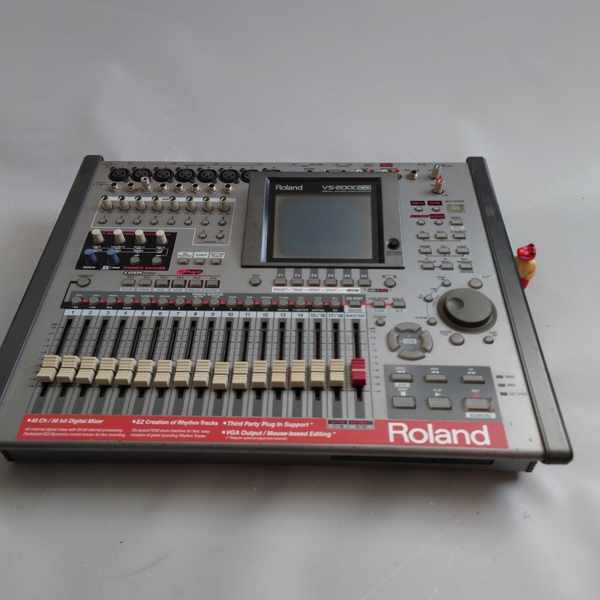 roland vs-2000cd ROLAND VS-2000CD ローランド vs2000cd 24ビットデジタルスタジオワークステーション 動作不明品 ジャンク 送料無料 ☆