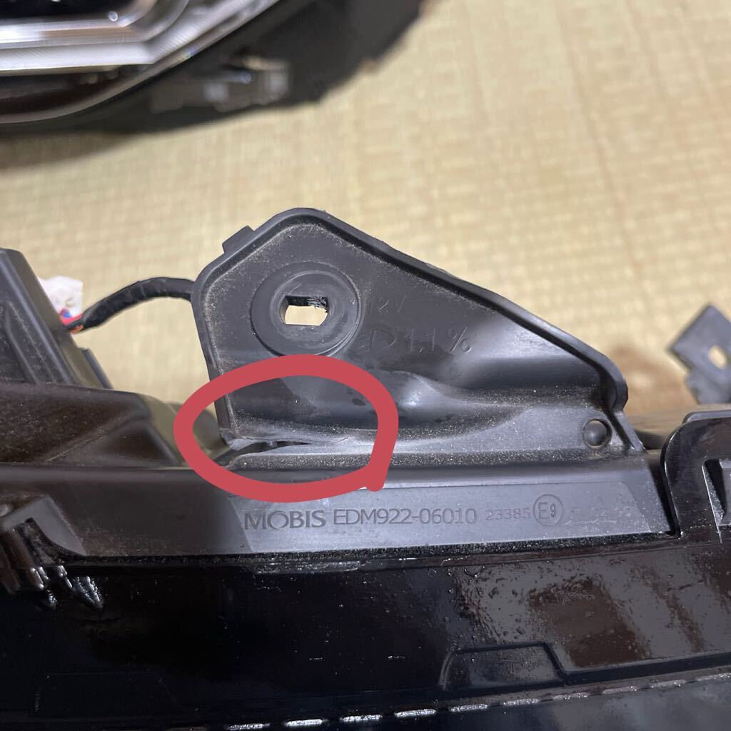 三菱エクリプスクロス GK1W GL3W 後期 純正 右 ヘッドライト LED