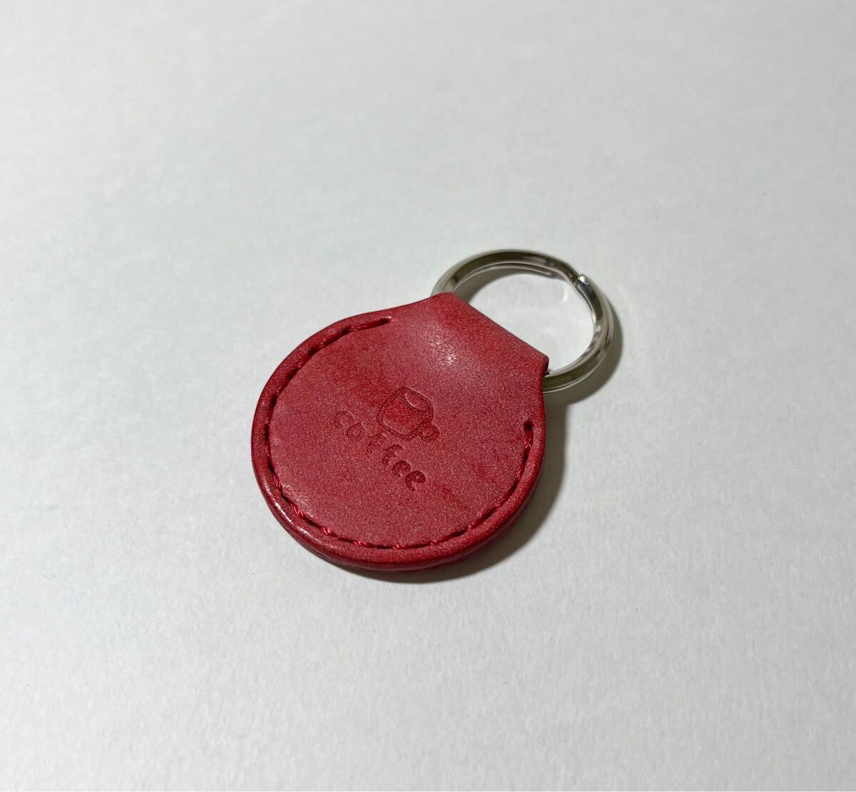 コーヒー　刻印　ロロマレザー　ロロマ　国産　ヌメ革　レザー　本革　革　キーホルダー　ハンドメイド　レザークラフト　赤