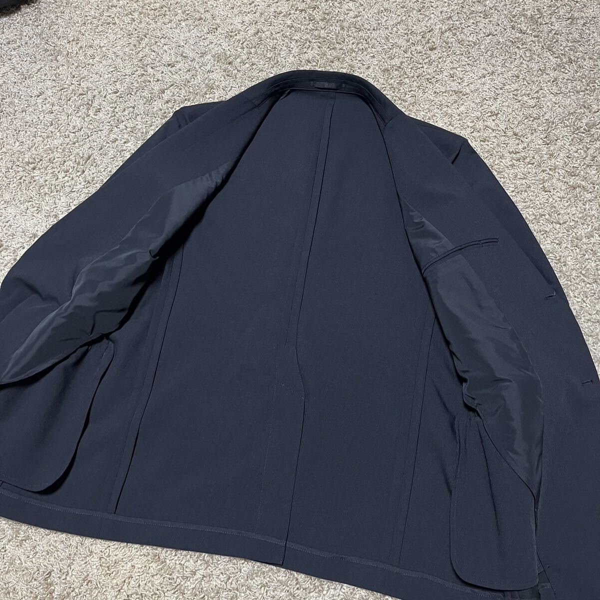 未使用 UNIQLO ユニクロ 感動ジャケット ネイビー Lサイズ 未使用 UNIQLO ユニクロ 感動ジャケット ネイビー Lサイズ