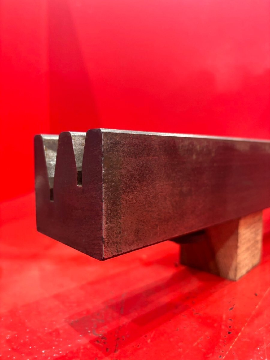 専用ページです。 アマダ製 プレスブレーキ・ベンダー用 中古金型 2Vダイ特型/V=14×